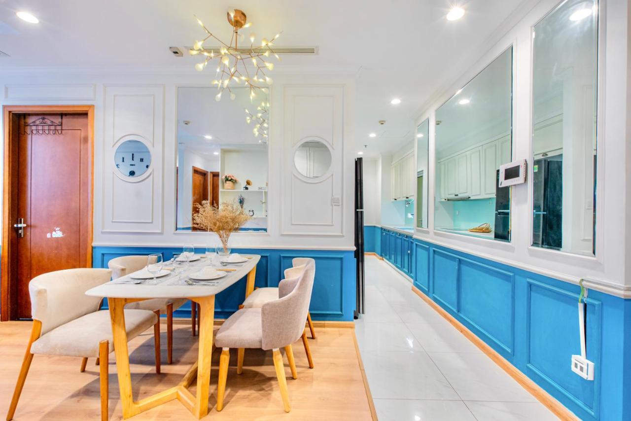 Moxy Hcmc Aparts - Vinhomes Central Park, Ice Rink Хошимін Екстер'єр фото