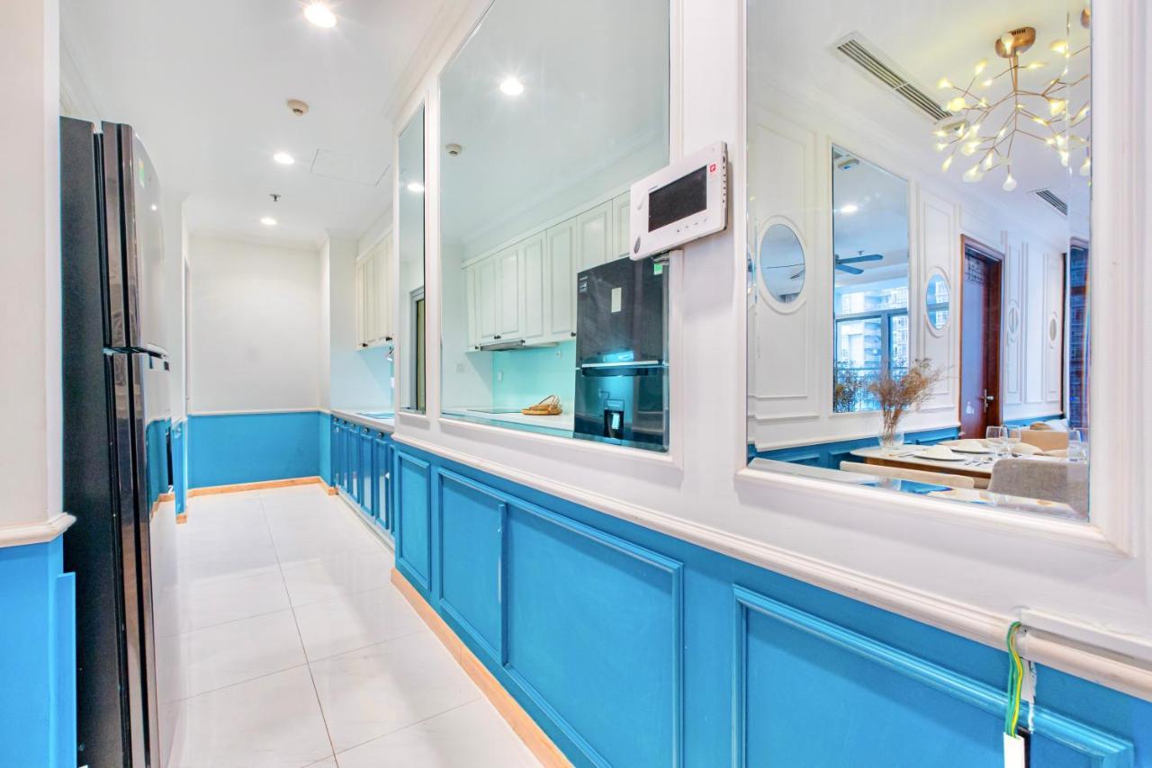 Moxy Hcmc Aparts - Vinhomes Central Park, Ice Rink Хошимін Екстер'єр фото