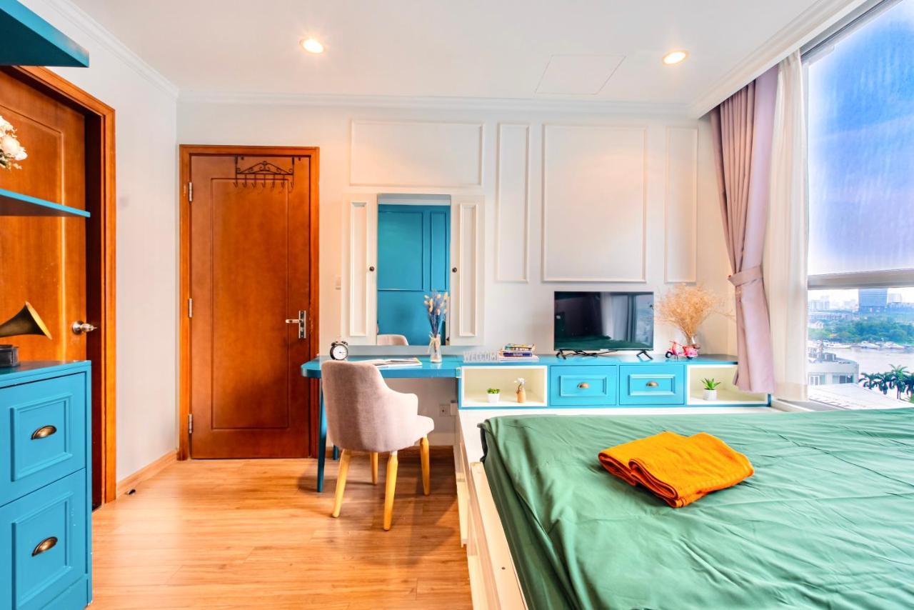 Moxy Hcmc Aparts - Vinhomes Central Park, Ice Rink Хошимін Екстер'єр фото