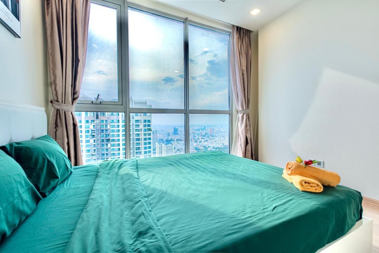 Moxy Hcmc Aparts - Vinhomes Central Park, Ice Rink Хошимін Екстер'єр фото