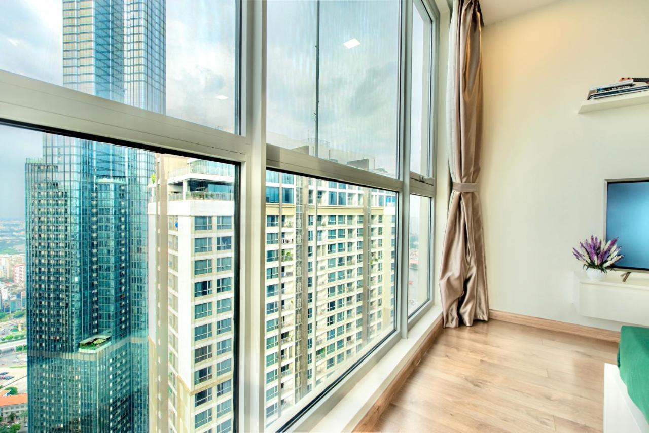 Moxy Hcmc Aparts - Vinhomes Central Park, Ice Rink Хошимін Екстер'єр фото