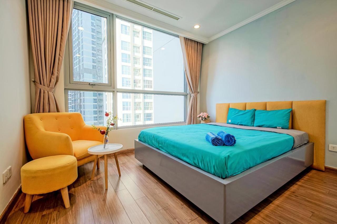 Moxy Hcmc Aparts - Vinhomes Central Park, Ice Rink Хошимін Екстер'єр фото